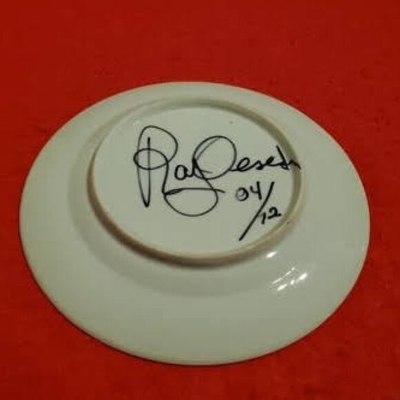 Vintage 1972 Chinese Plate - Unique - Mint As New - Picture 5 of 5